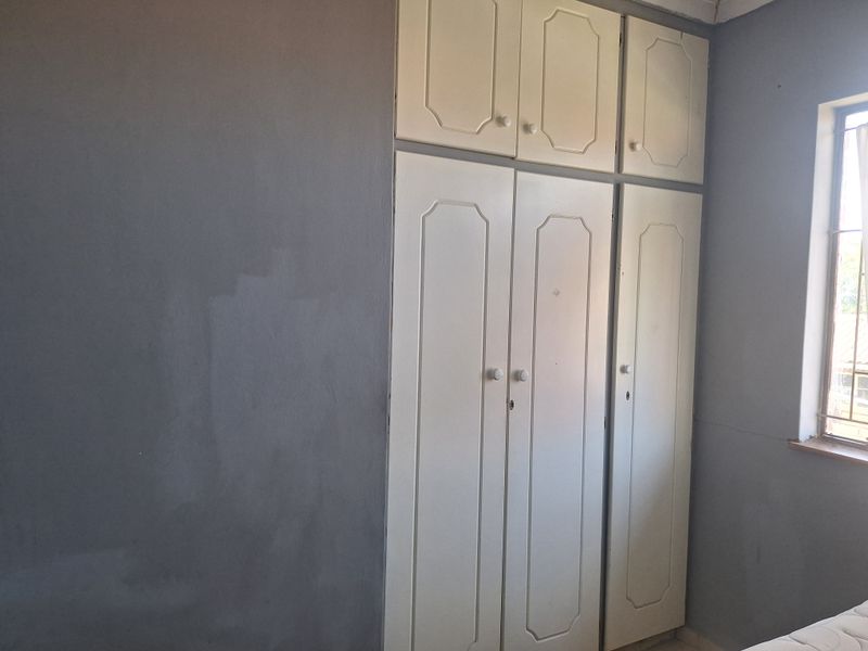 Charming Starter Home in Peaceful Lincoln Meade - Photo 4