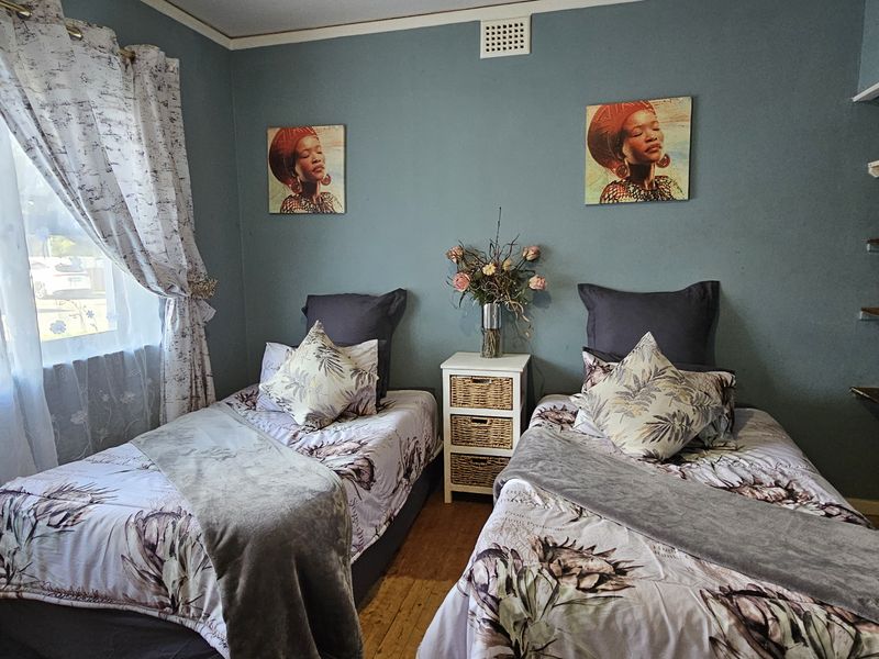 Well-Priced 2 Bedroom Home You Don’t Want to Miss in Swellendam - Photo 9