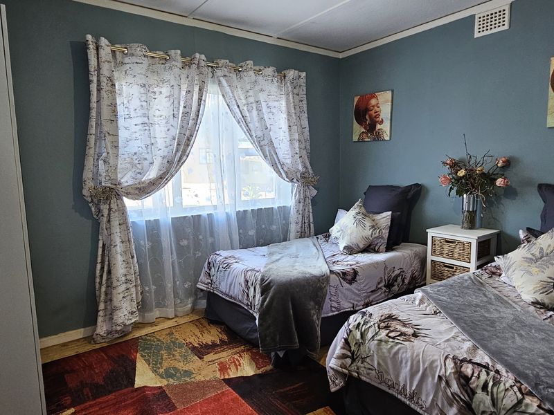 Well-Priced 2 Bedroom Home You Don’t Want to Miss in Swellendam - Photo 8