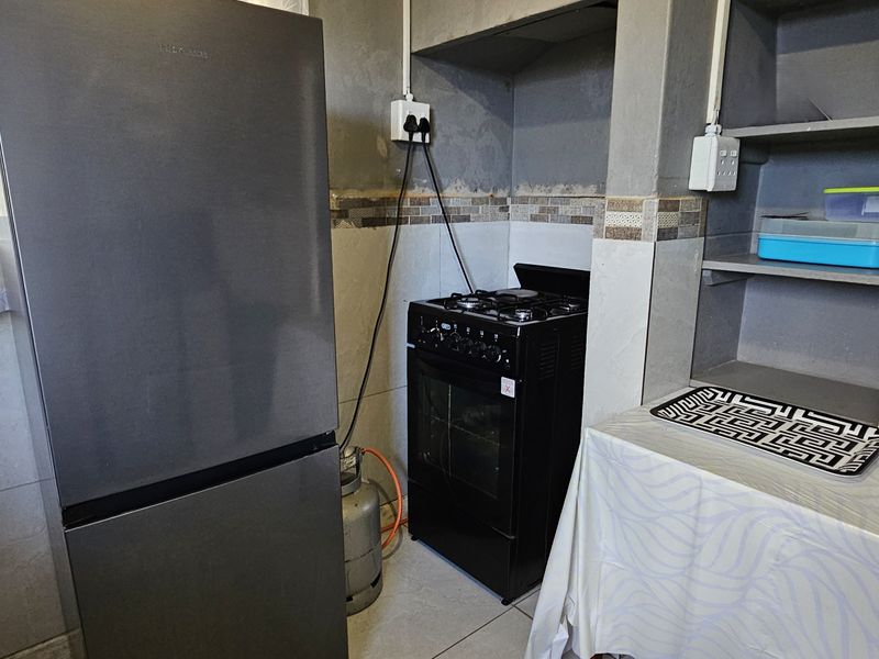 Well-Priced 2 Bedroom Home You Don’t Want to Miss in Swellendam - Photo 7