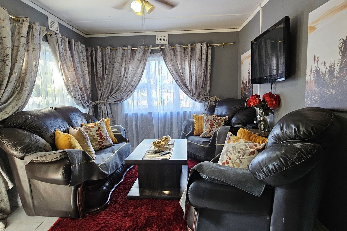 Well-Priced 2 Bedroom Home You Don’t Want to Miss in Swellendam - Photo 5