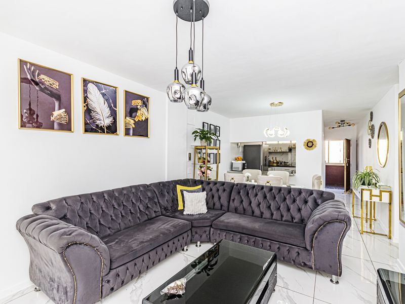 Spacious 2 Bedroom Apartment For Sale | Florida Roodepoort - Photo 5