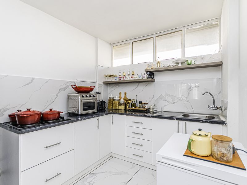Spacious 2 Bedroom Apartment For Sale | Florida Roodepoort - Photo 1
