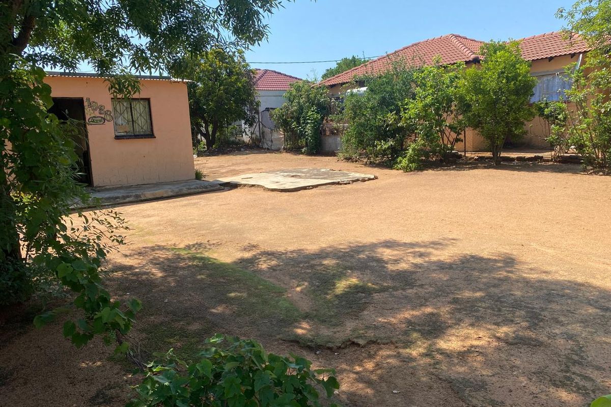 AFFORDABLE HOME IN MONNAKATO!!! - Photo 2