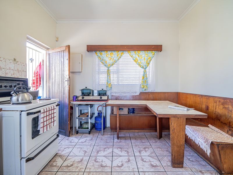 Space for Family Living with Added Potential! - Photo 10