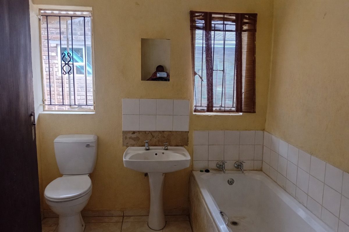 Three Bedroom House For Sale In Mmabatho - Photo 5