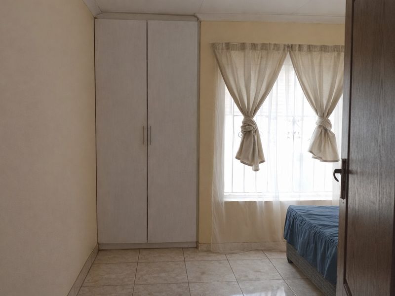 Three Bedroom House For Sale In Mmabatho - Photo 6