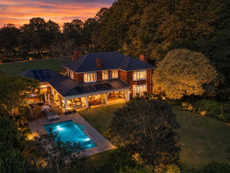 Town & Country Farm Life in the Suburbs - Photo 2