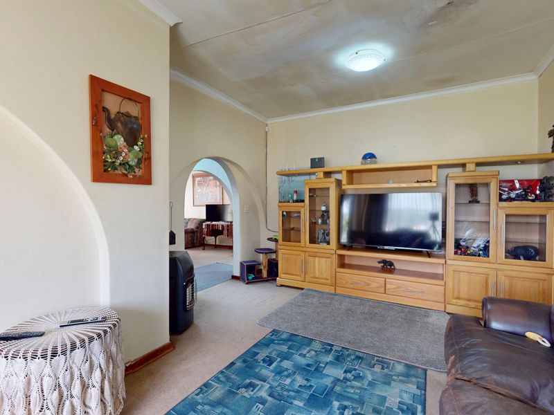 Starting to bid from R2,799,000! Non-Distressed Live Luxury Auction! - Photo 8