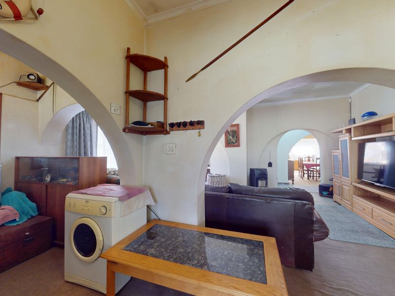 Starting to bid from R2,799,000! Non-Distressed Live Luxury Auction! - Photo 9