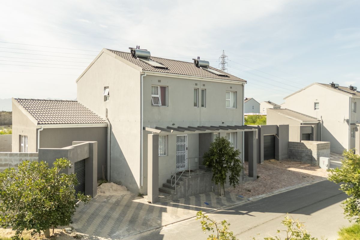 Modern 3-Bedroom Duplex for Sale – Property 24, Bardale Living Estate - Photo 2