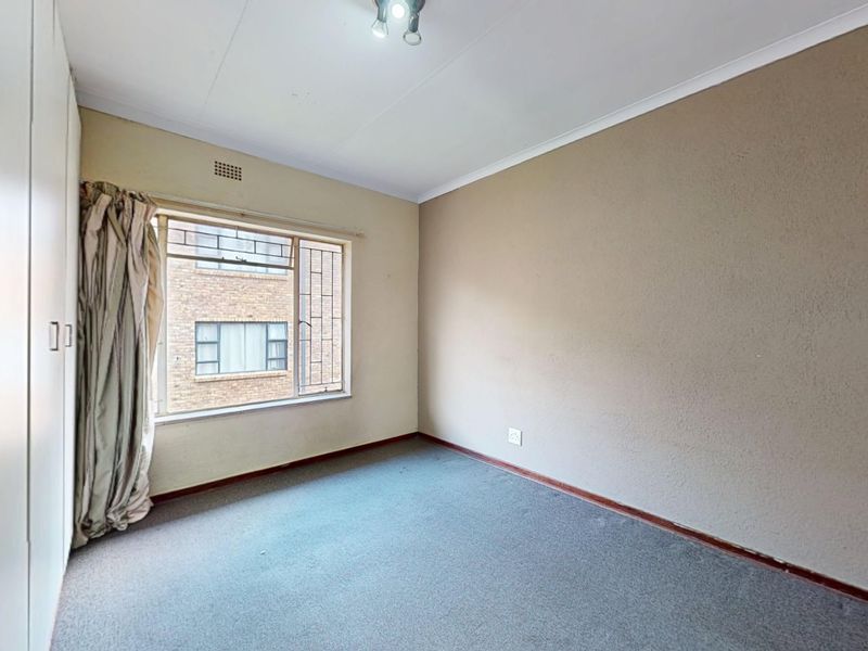 Harcourts Live Luxury NON- Distressed Auction – Bidding Starting from R470,000 - Photo 8