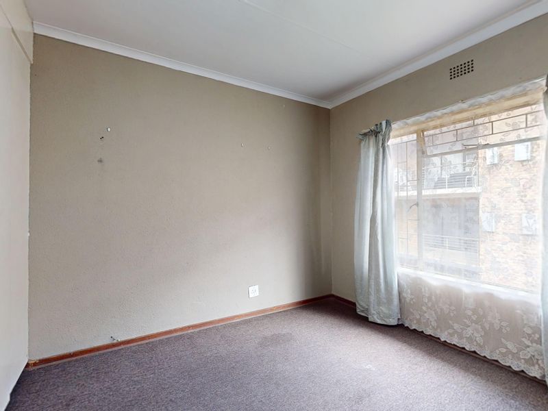 Harcourts Live Luxury NON- Distressed Auction – Bidding Starting from R470,000 - Photo 7