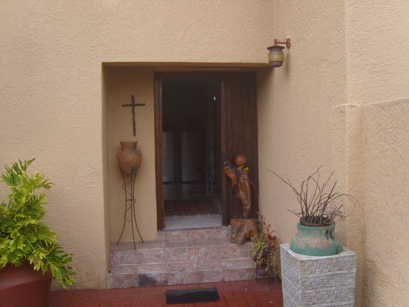 4 Bedroom Home Brackenhurst - Photo 7