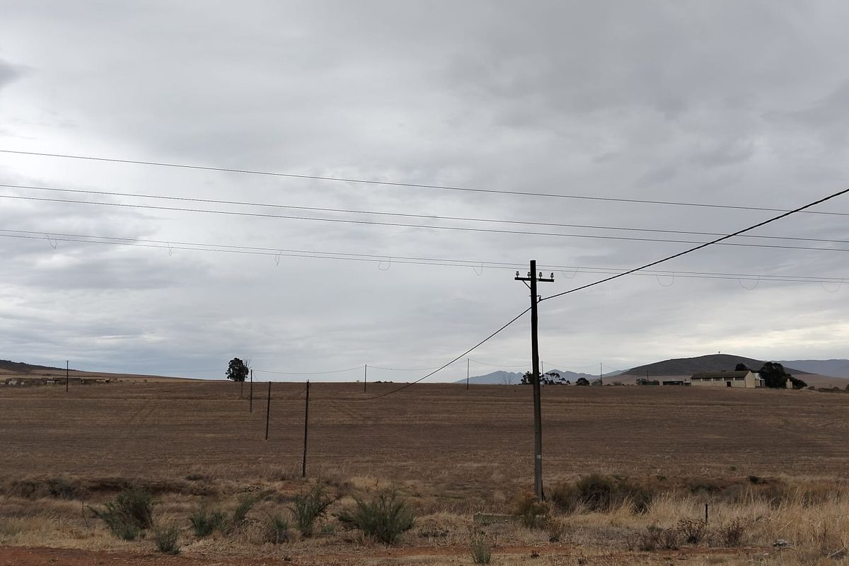 Wheatfield views uninterupted -location location location - Photo 2