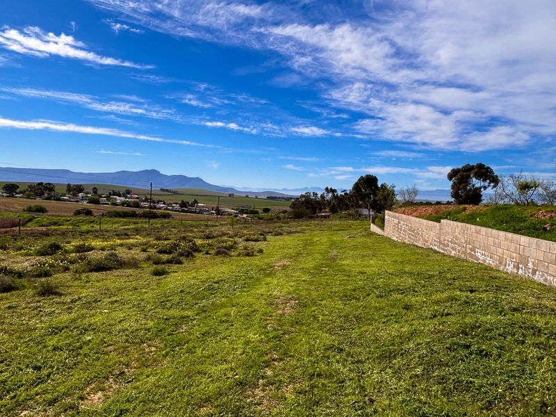 VACANT LAND Plus Borehole, Plus Eectricity, Plus Plans in a beautifull country setting! - Photo 2
