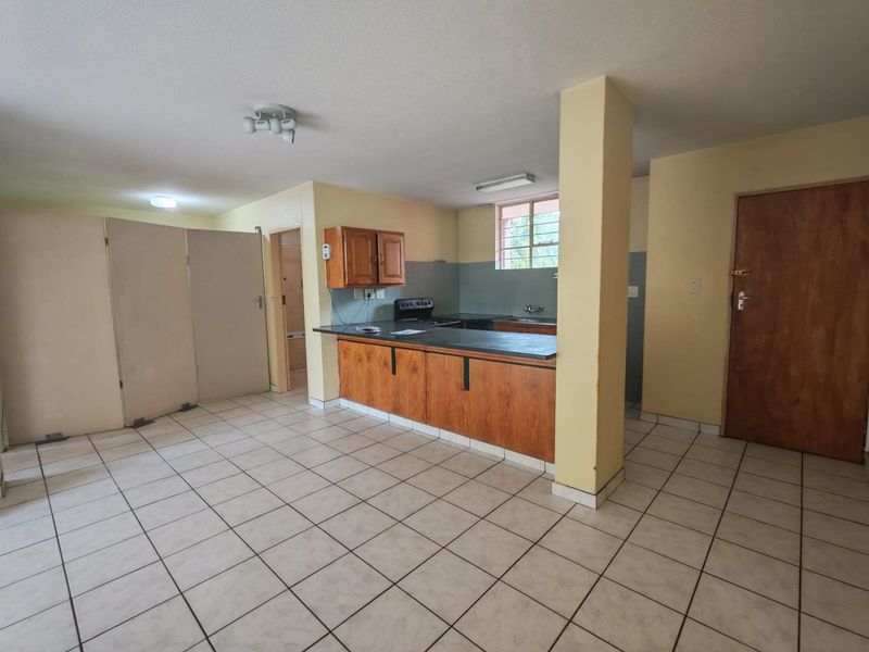 Neat & Secure 1.5 Bedroom Apartment to Rent in Gezina - Photo 5