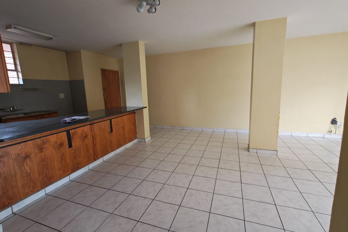 Neat & Secure 1.5 Bedroom Apartment to Rent in Gezina - Photo 4