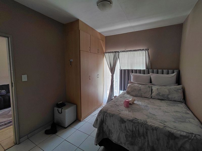 First Floor unit Oudorp Klerksdorp - Photo 6