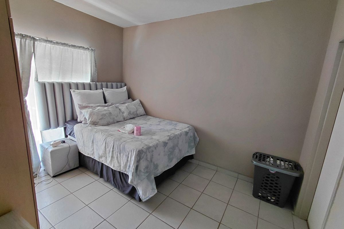 First Floor unit Oudorp Klerksdorp - Photo 5