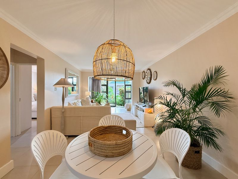 Modern Coastal Retreat - Photo 6