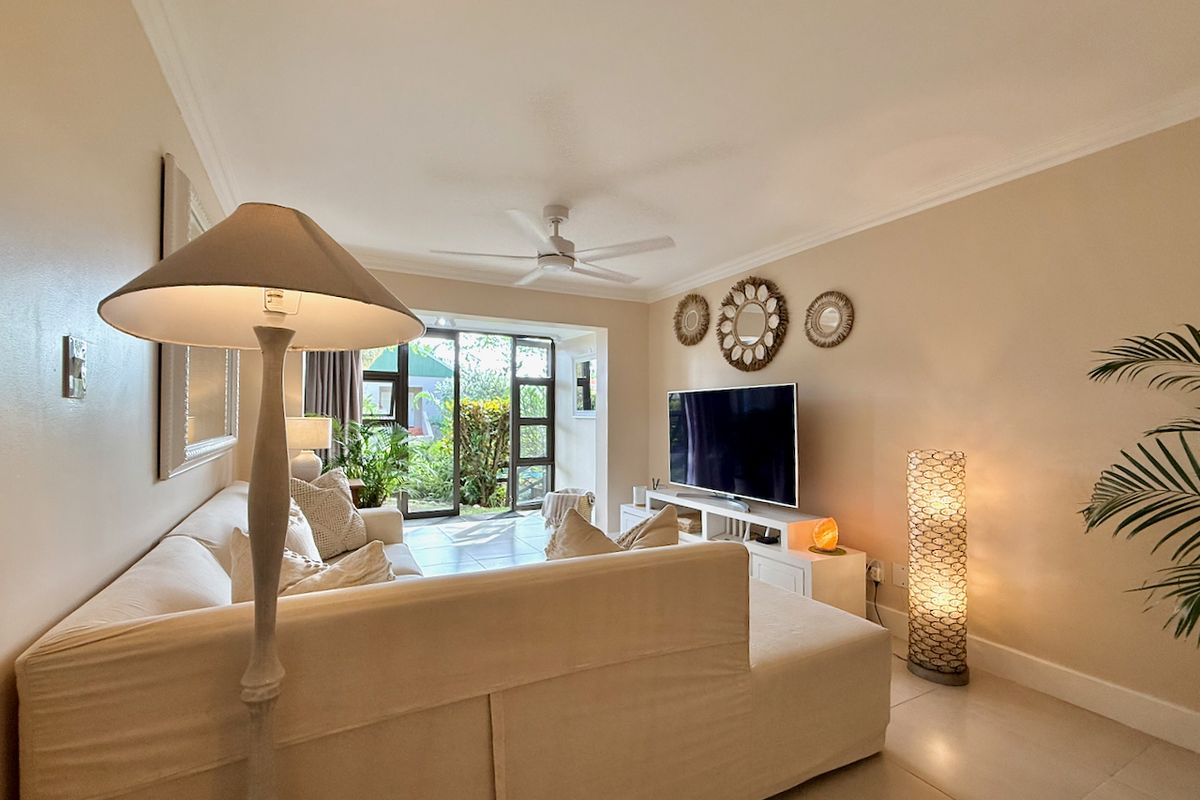 Modern Coastal Retreat - Photo 5