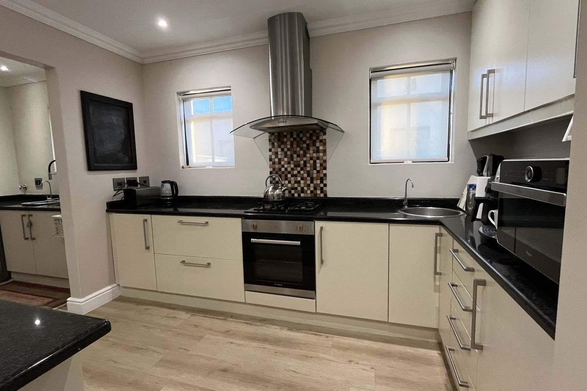 Fully Furnished Winter Rental in Atlantic Beach Estate | 1 May – 30 September - Photo 4