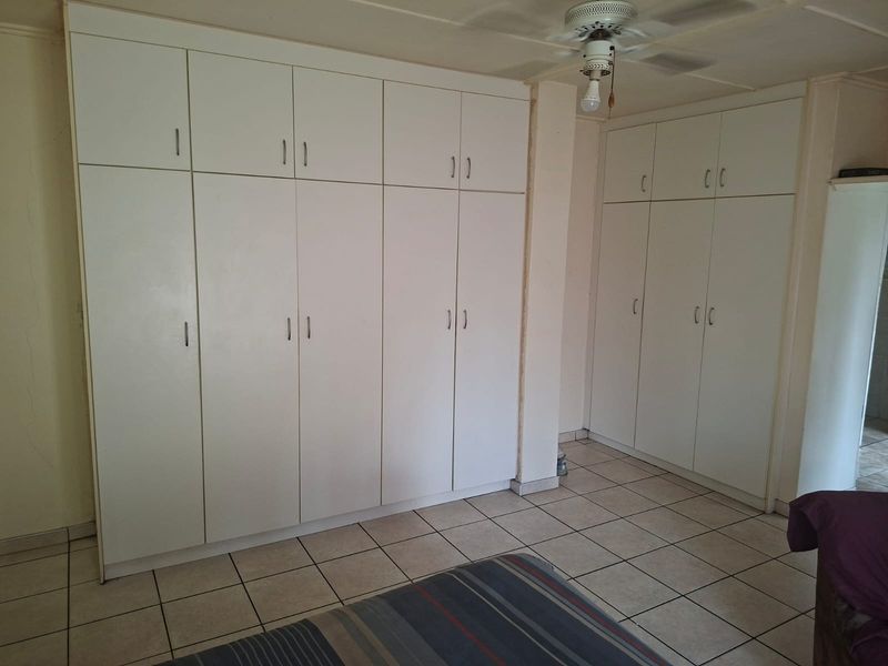 A Family Home with Hidden Potential & Lifestyle Living - Photo 9