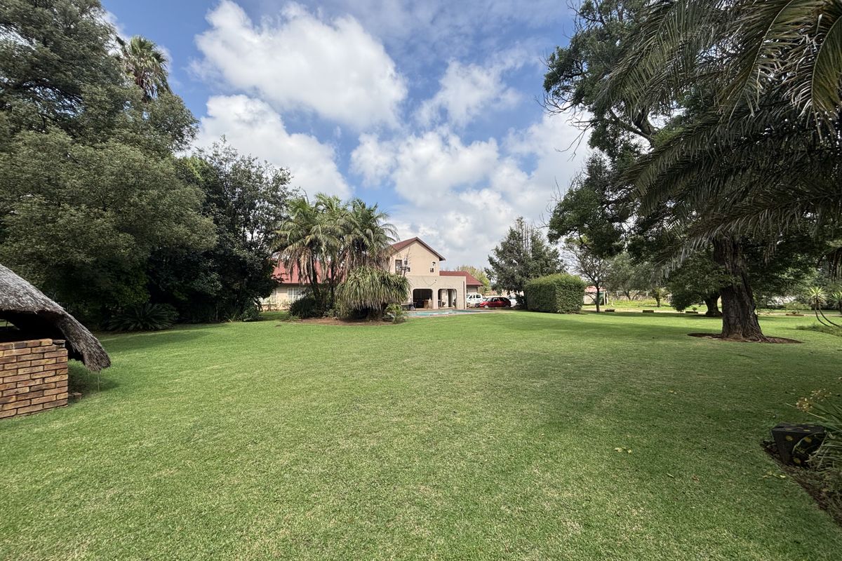 Discover an exceptional opportunity in the sought-after area of Bredell - Photo 3