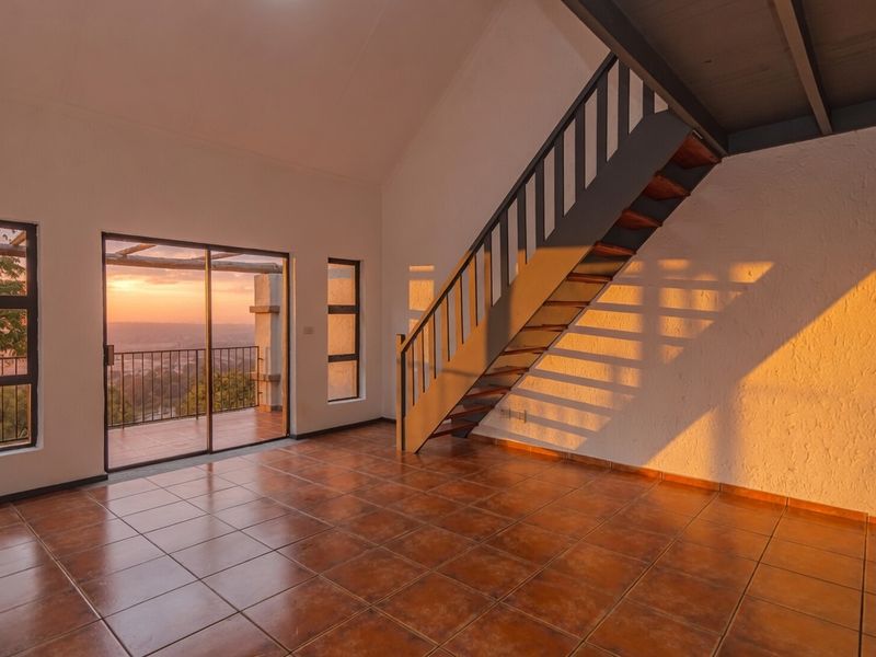 Charming Townhouse For Sale With Scenic Views - Photo 5