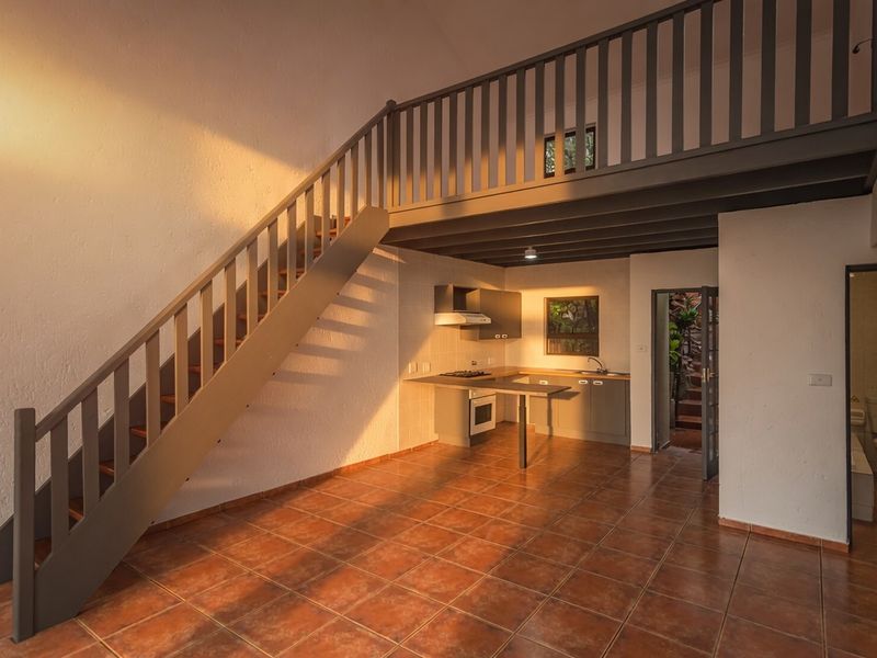 Charming Townhouse For Sale With Scenic Views - Photo 4