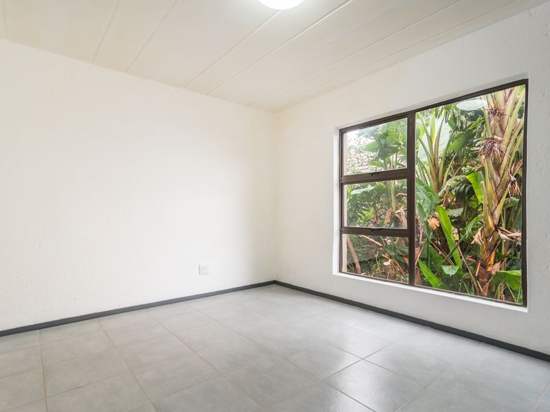 Charming Townhouse For Sale With Scenic Views - Photo 10