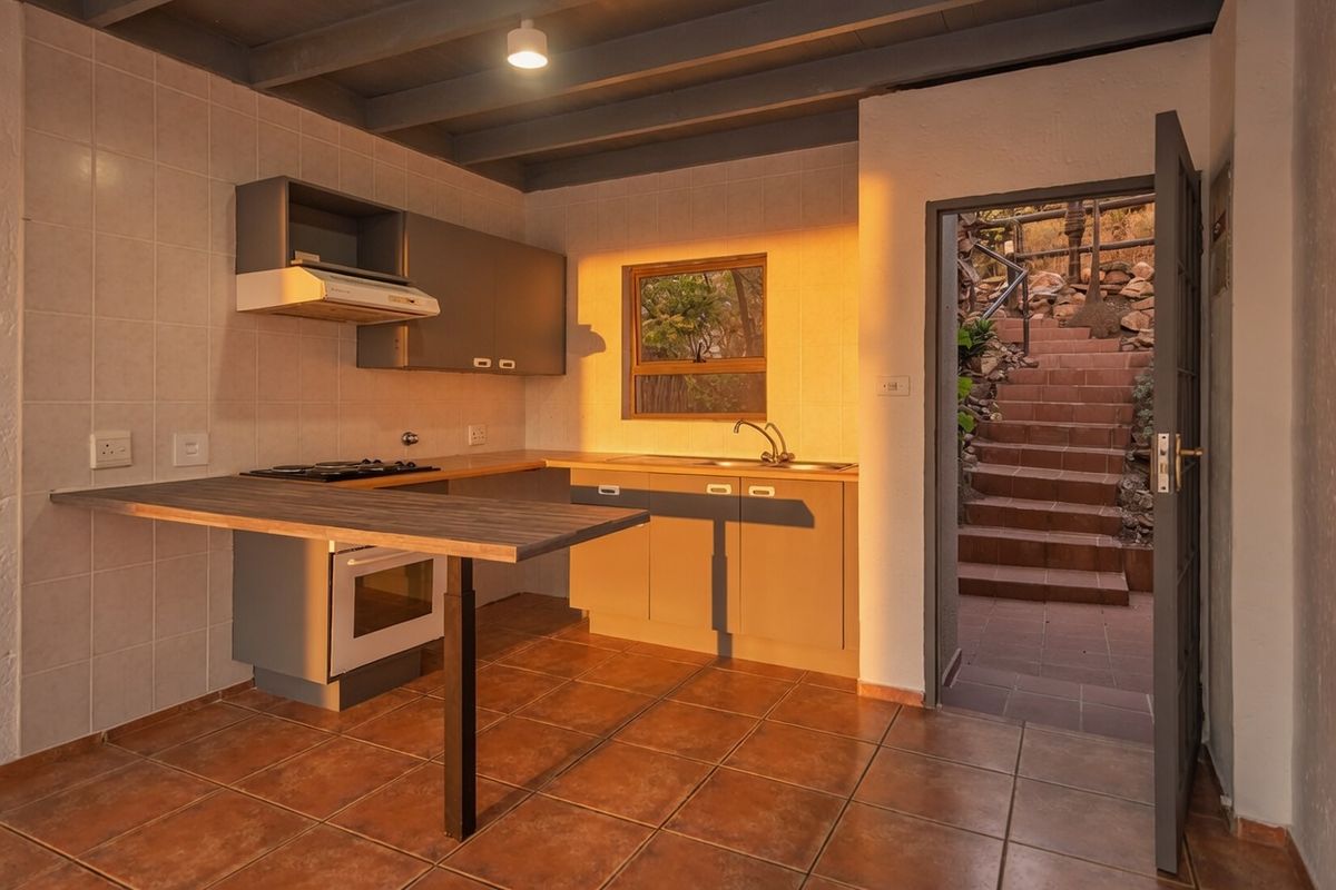 Charming Townhouse For Sale With Scenic Views - Photo 3