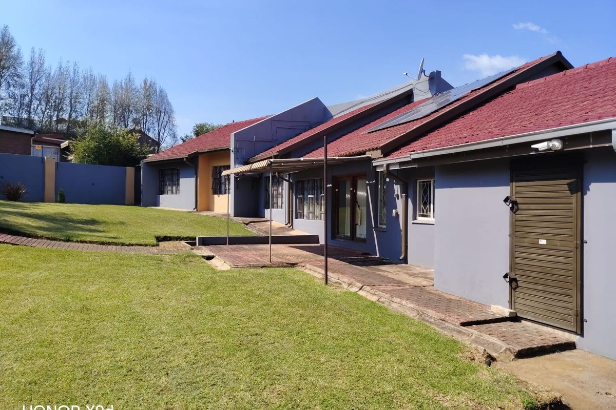 4 bedroom house for sale - Photo 5