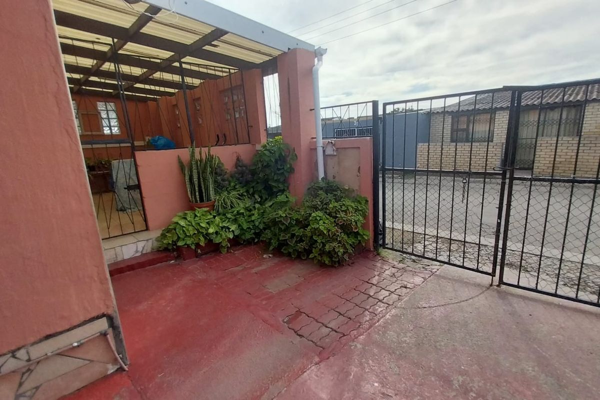 4 Bedroom house for sale in Buffalo Flats - Photo 3