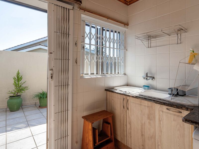 Luxury Harcourts Auction - Bidding to start from R 1 150 000 and UP! - Photo 6