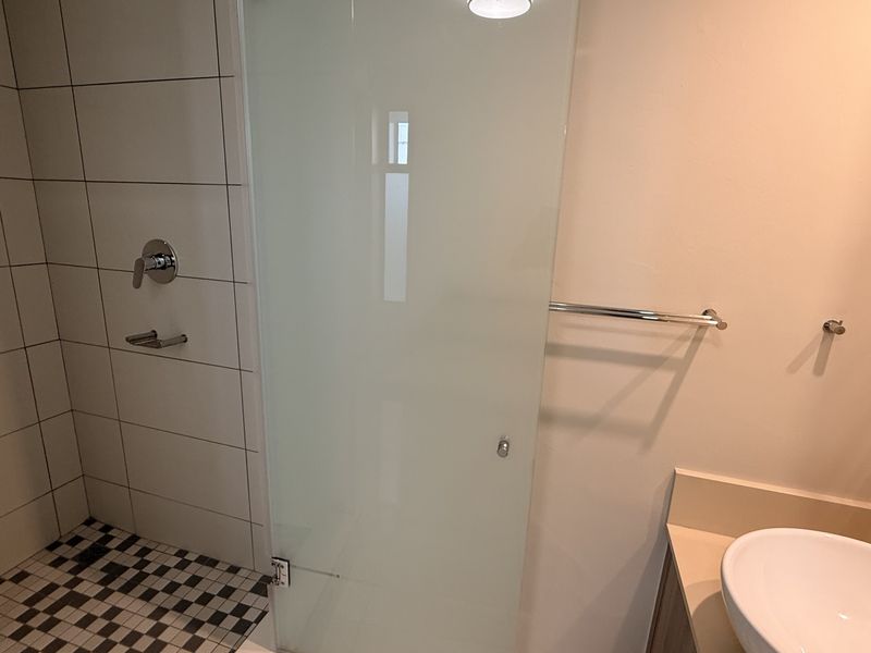 Modern Executive Living in the Heart of the City - Photo 8