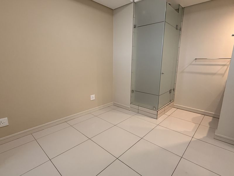 Modern Executive Living in the Heart of the City - Photo 7