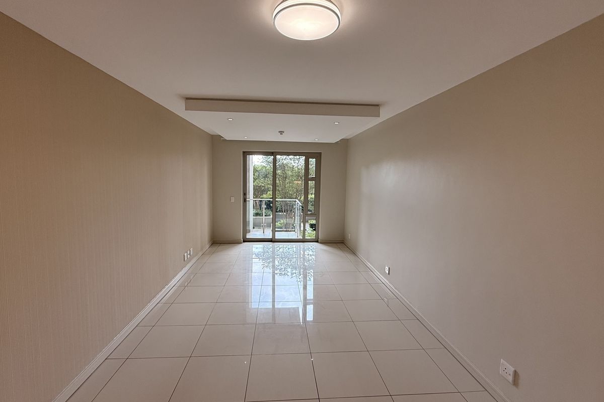 Modern Executive Living in the Heart of the City - Photo 3