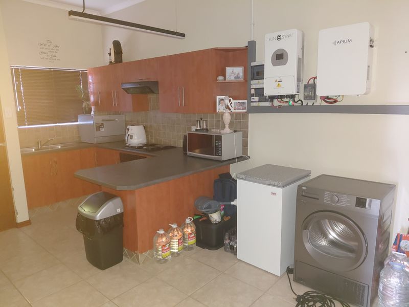 2 Bedroom apartment for sale! - Photo 9