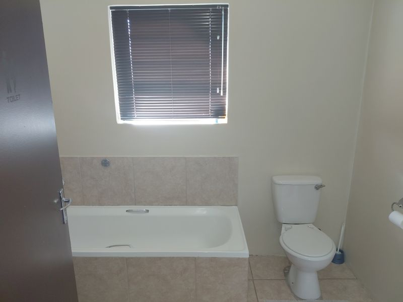 2 Bedroom apartment for sale! - Photo 10