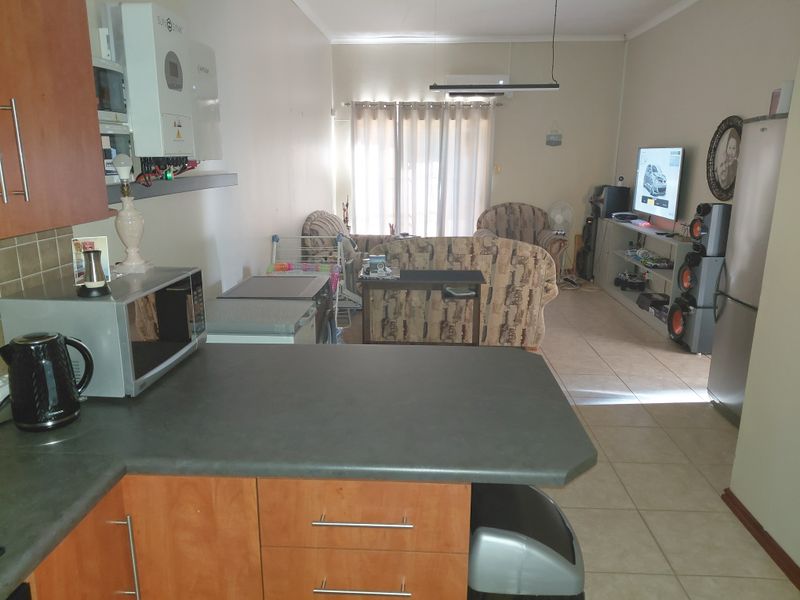 2 Bedroom apartment for sale! - Photo 5