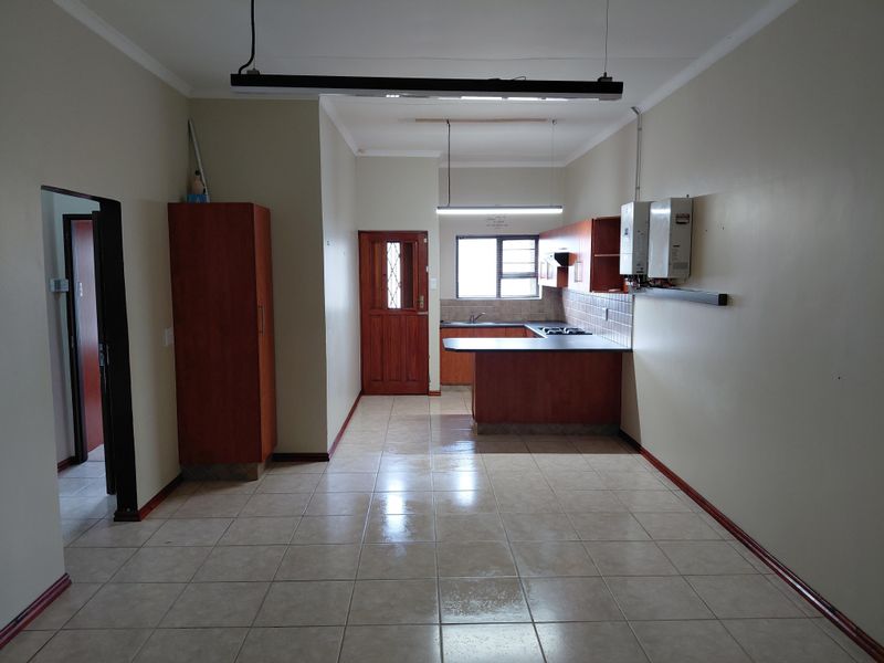 2 Bedroom apartment for sale! - Photo 5