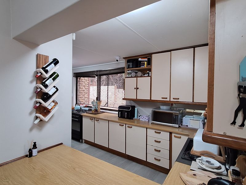 Beautiful townhouse - Photo 7