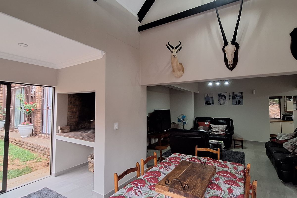 Beautiful townhouse - Photo 4