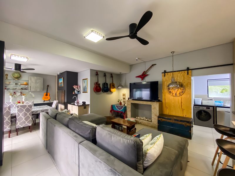 A Warm & Welcoming Family Haven - Photo 5