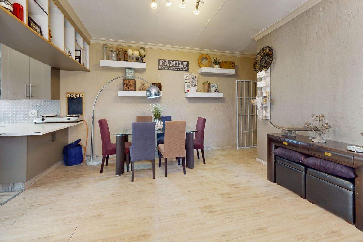 modern 3  bed simplex in  secure complex - Photo 5