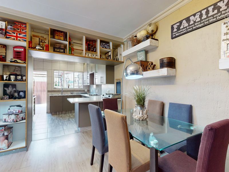 modern 3  bed simplex in  secure complex - Photo 4