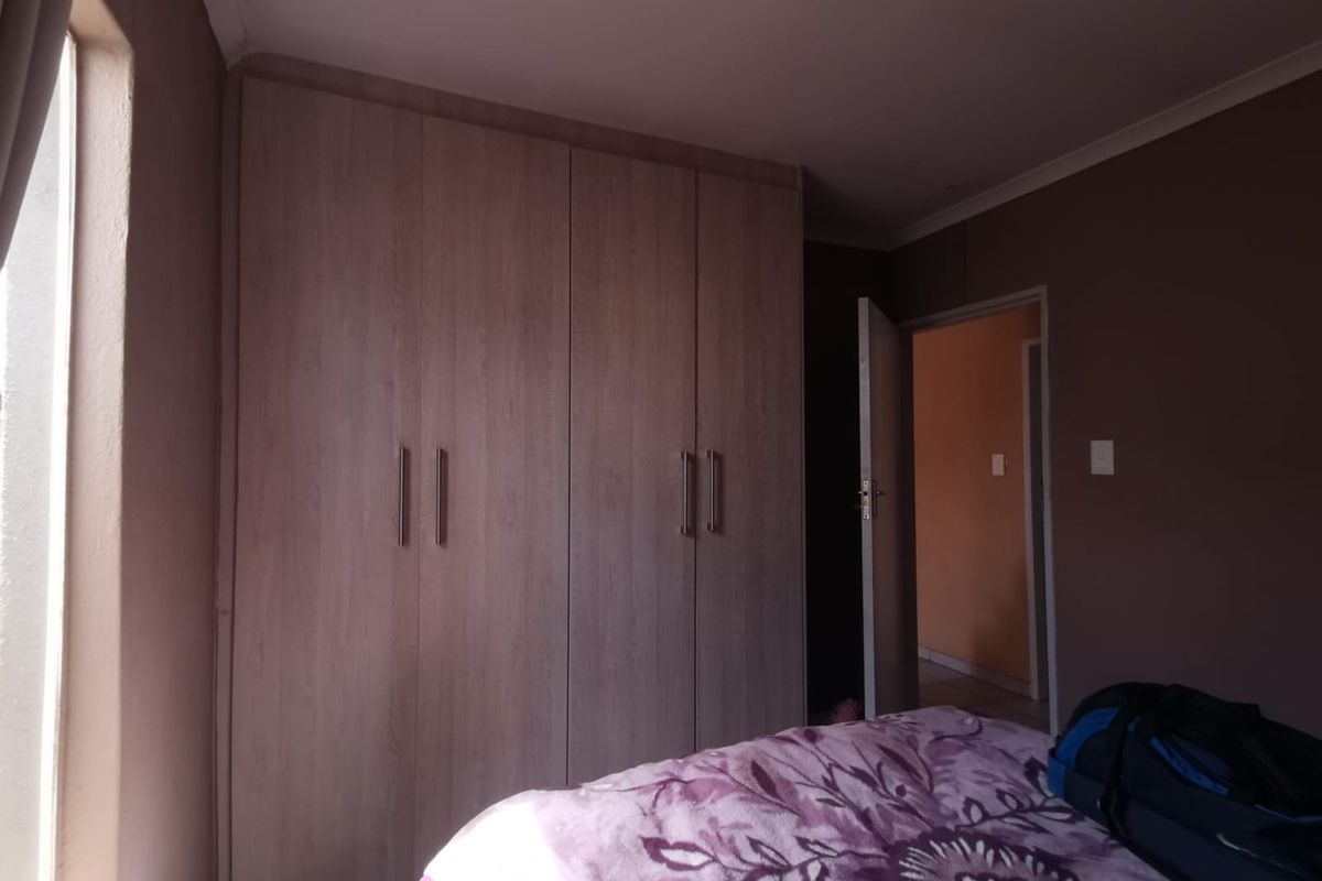 Charming Family Home in the Heart of Savanna City, Walkerville - Photo 5