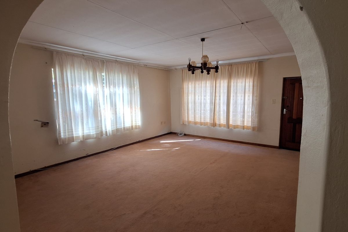 Town House close to town for sale - Photo 5